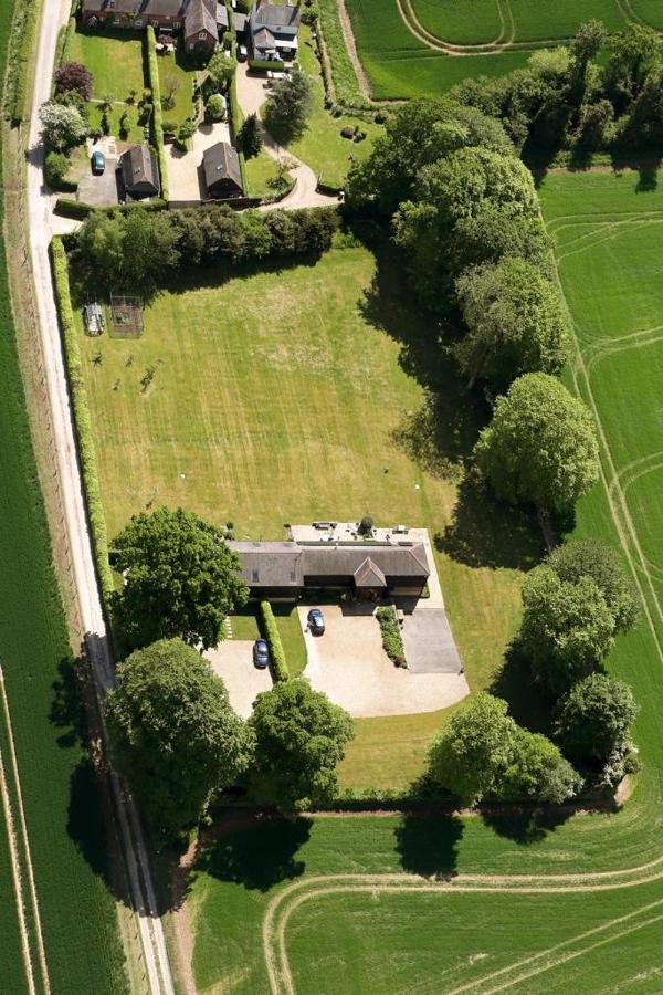 Mulberry Barn Bed & Breakfast Micheldever ภายนอก รูปภาพ