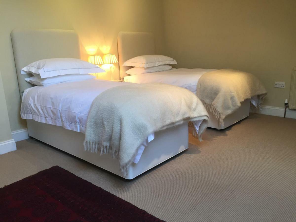 Mulberry Barn Bed & Breakfast Micheldever ภายนอก รูปภาพ