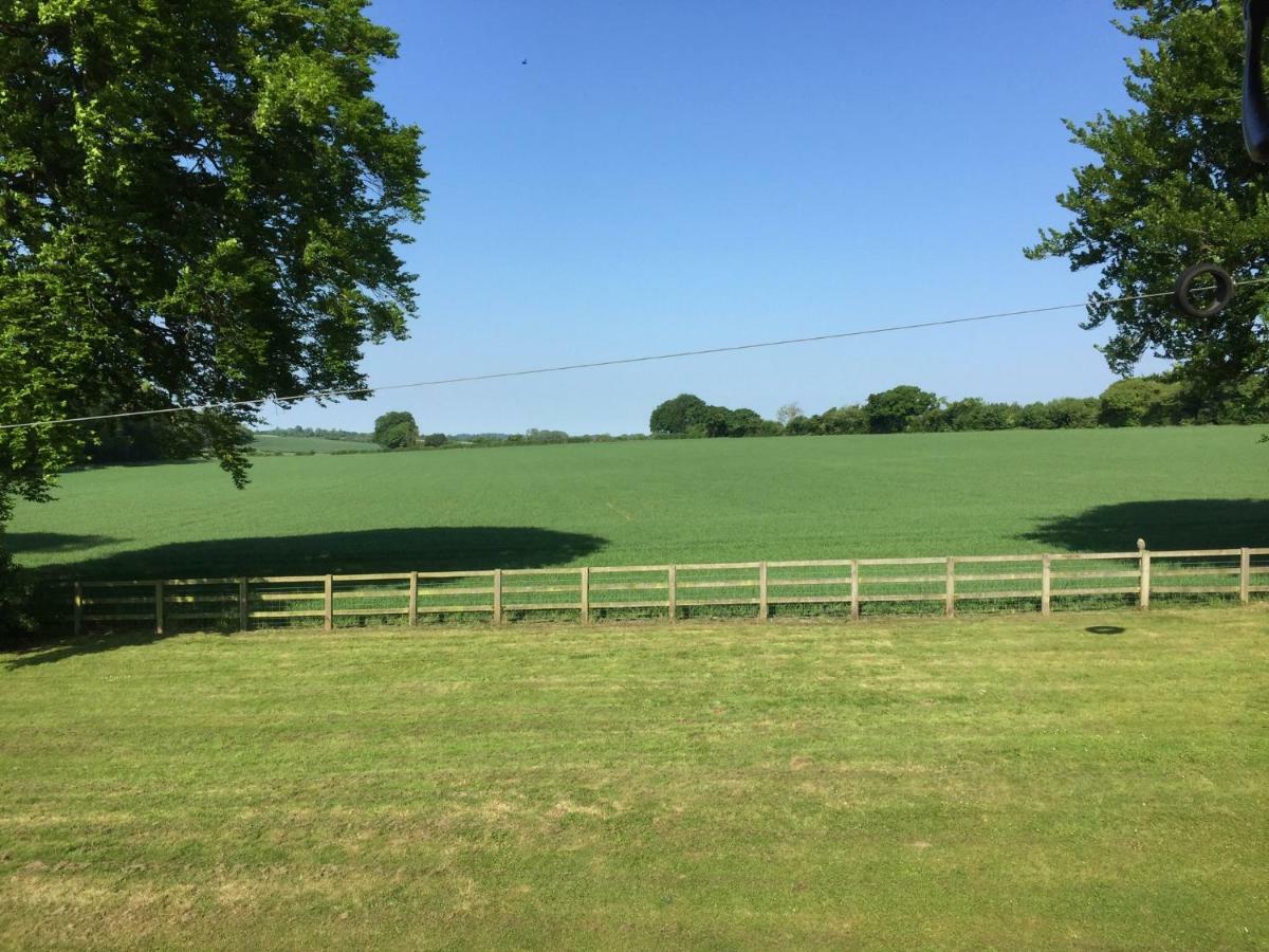 Mulberry Barn Bed & Breakfast Micheldever ภายนอก รูปภาพ