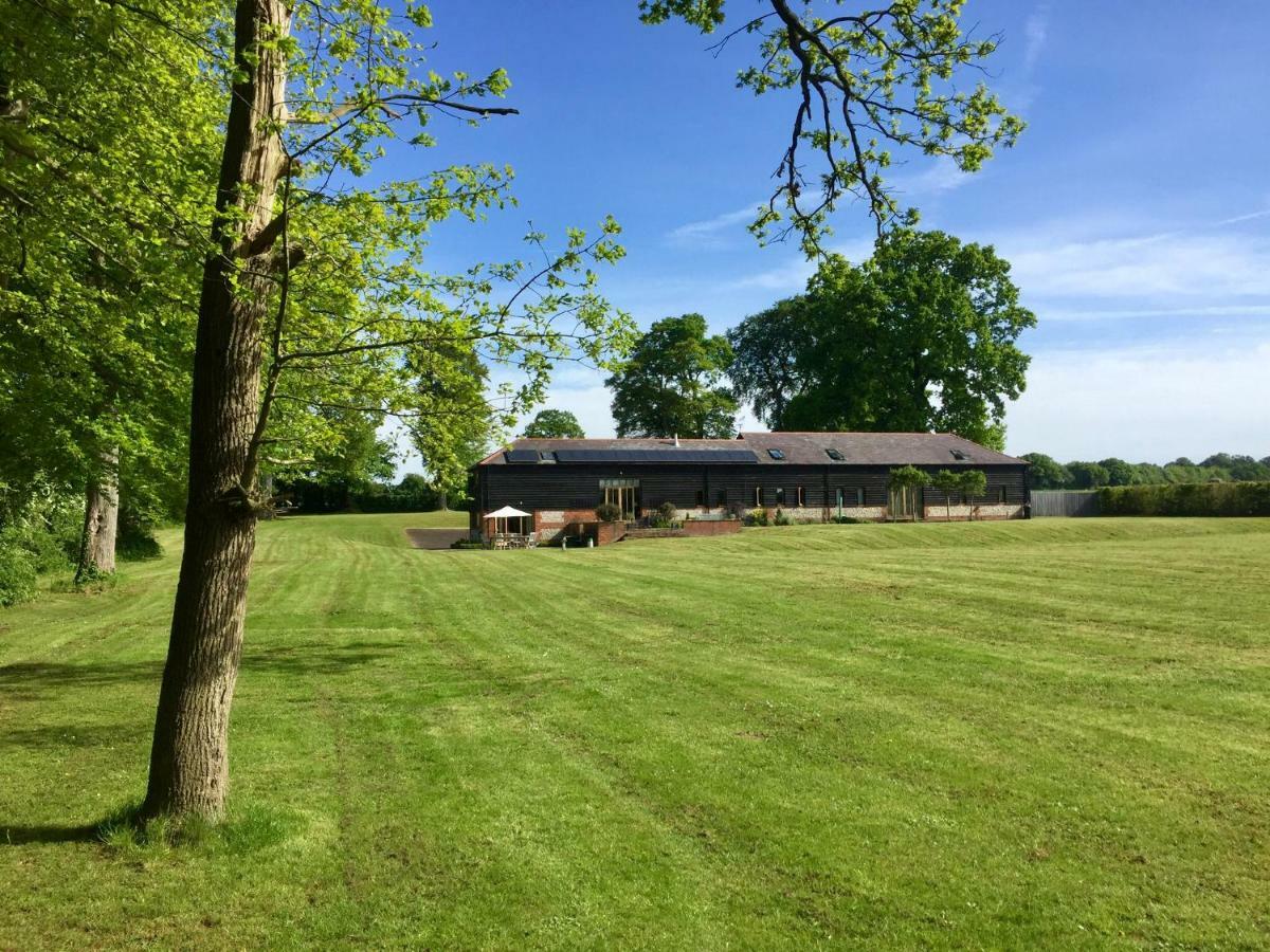 Mulberry Barn Bed & Breakfast Micheldever ภายนอก รูปภาพ